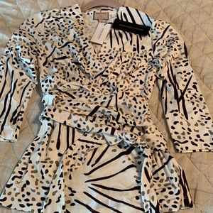 Issa London Collection for Banana Republic v-neck with tie empire waist, XS, nwt